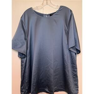 New with tags 11 Honore Aida Top Size 22 Blue